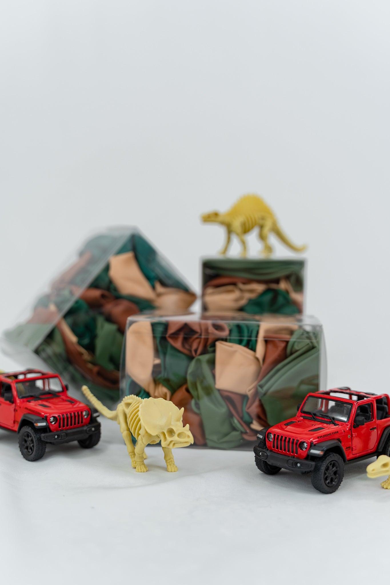 Dino Balloon Garland Kit